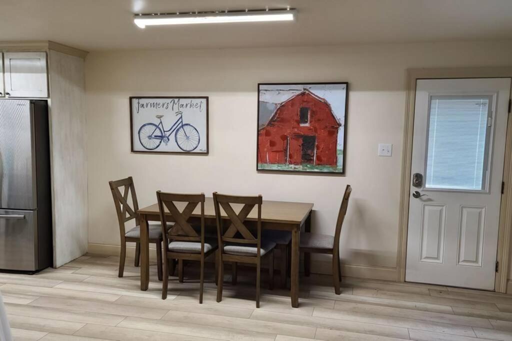 Farm House Stay With Soaking Tub And Hot Tub Barn Hammond Extérieur photo